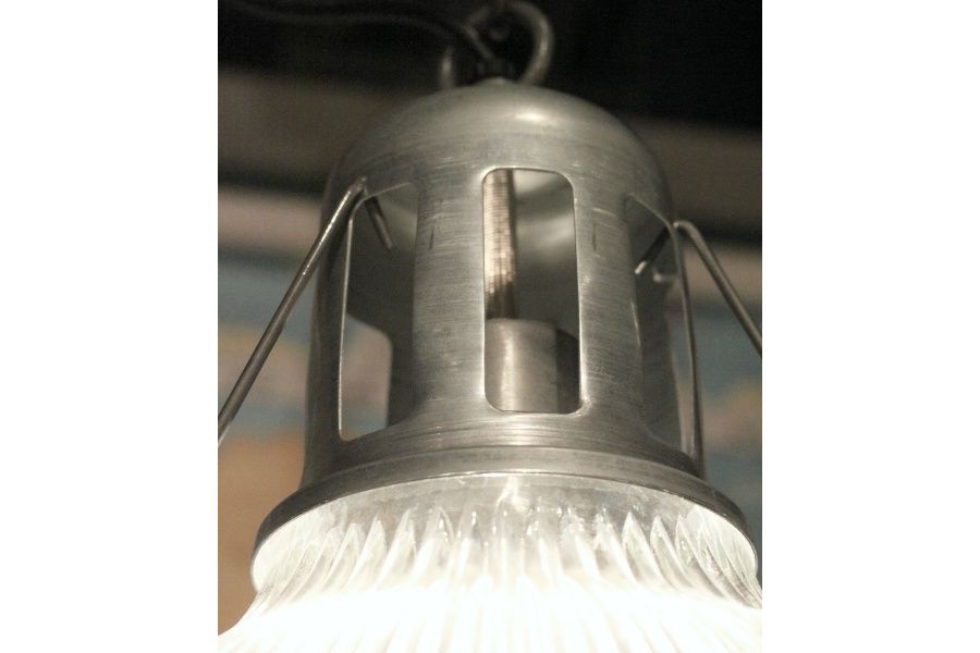 ACME Furniture(アクメファニチャー)ボディ インダストリー ランプ