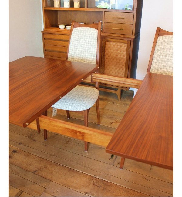 ACME Furniture(アクメファニチャー)ブルックス ダイニング テーブル