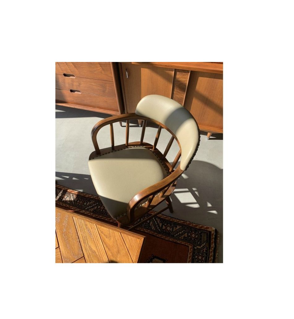 ACME Furniture(アクメファニチャー) オークス アーム チェア ベージュ(PVC)