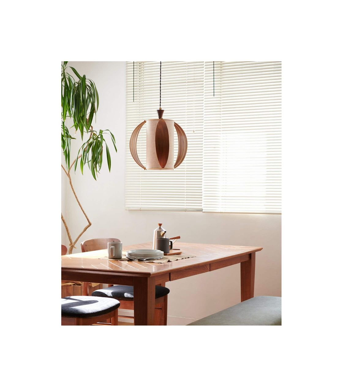 ACME Furniture(アクメファニチャー)ウッデン リーフ ペンダント ランプ