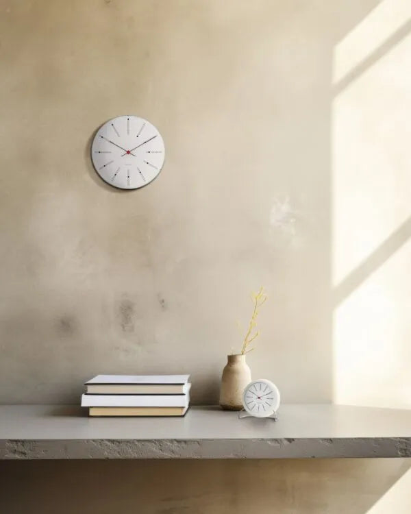 ARNE JACOBSEN WATCHES(アルネ・ヤコブセン・ウォッチズ)BANKERS アラームホワイト