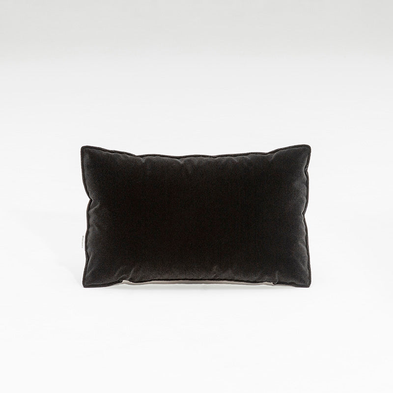 カリモク60+ ハーフクッションモケットブラック