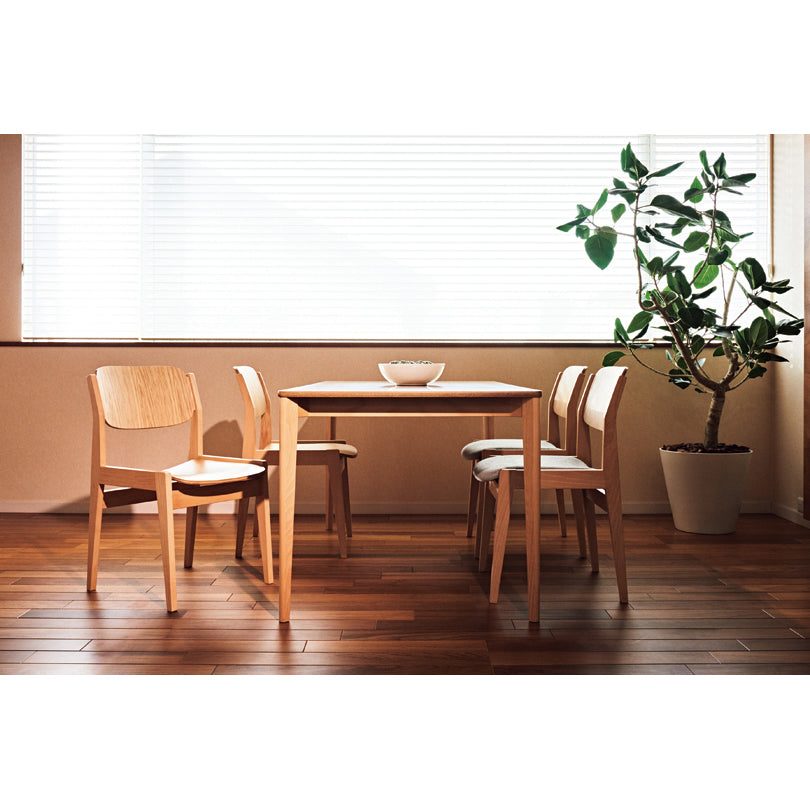 天童木工 テーブル 甲板 : ナラ板目(ナチュラル) 脚 : ホワイトビーチ(ナチュラル) (T-2720NA-NT)