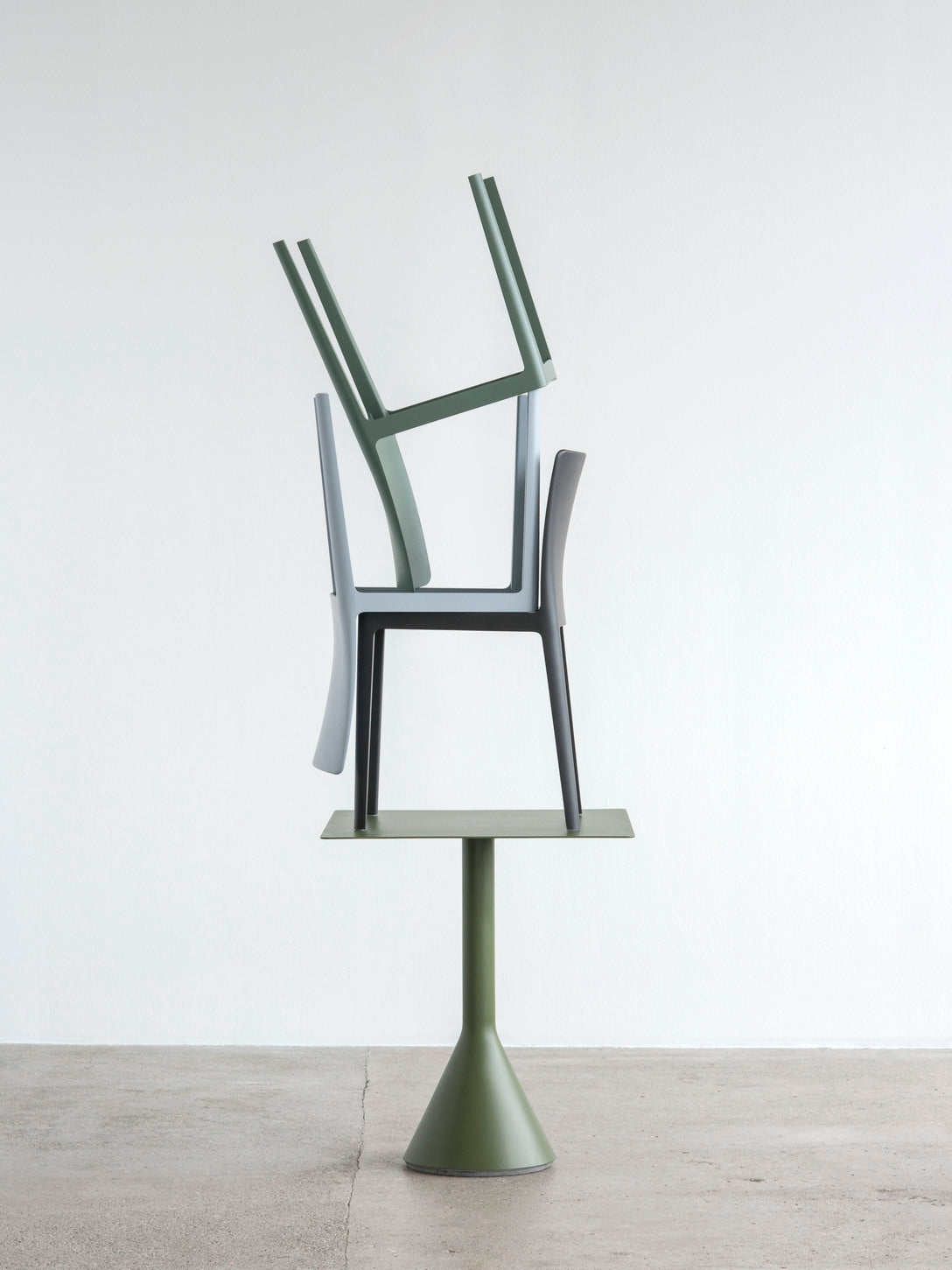 HAY(ヘイ)PALISSADE(パリサード)/ CONE TABLE / L65 x W65 x H74 cm