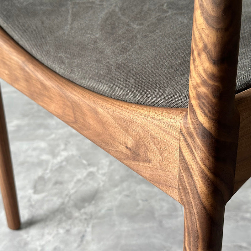 宮崎椅子製作所 Modus(モデュス) dining arm(アームチェア)