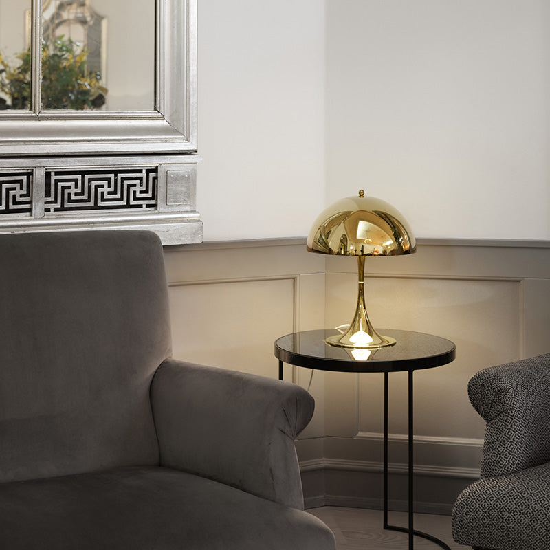 Louis Poulsen(ルイスポールセン) パンテラ テーブル 320