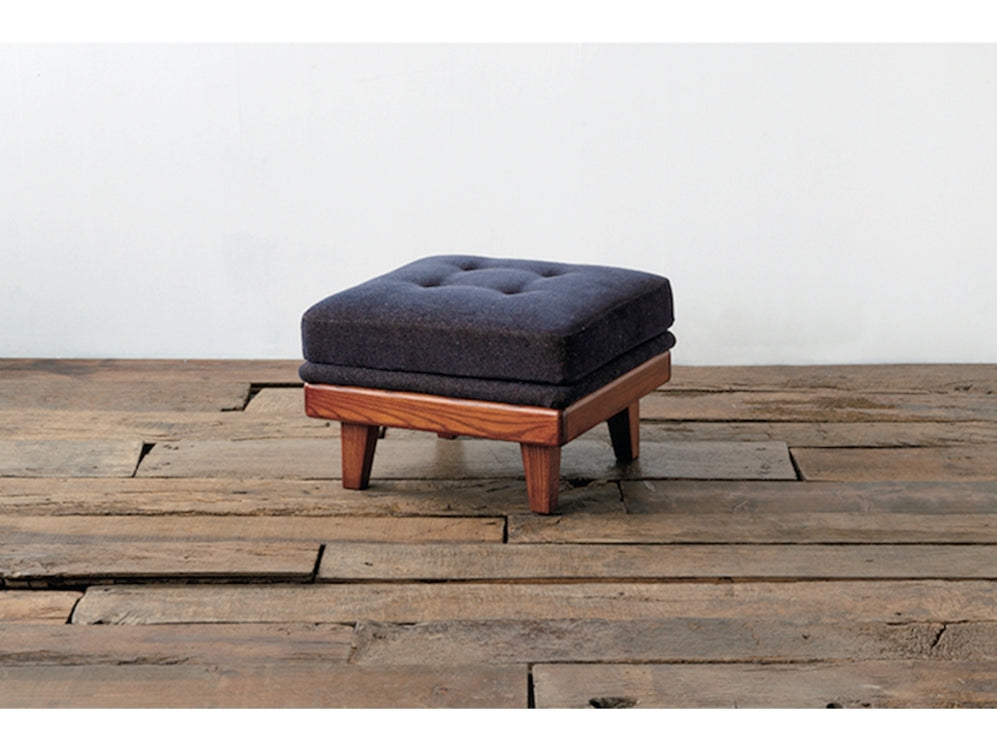 ACME Furniture(アクメファニチャー) ウィンダン オットマン