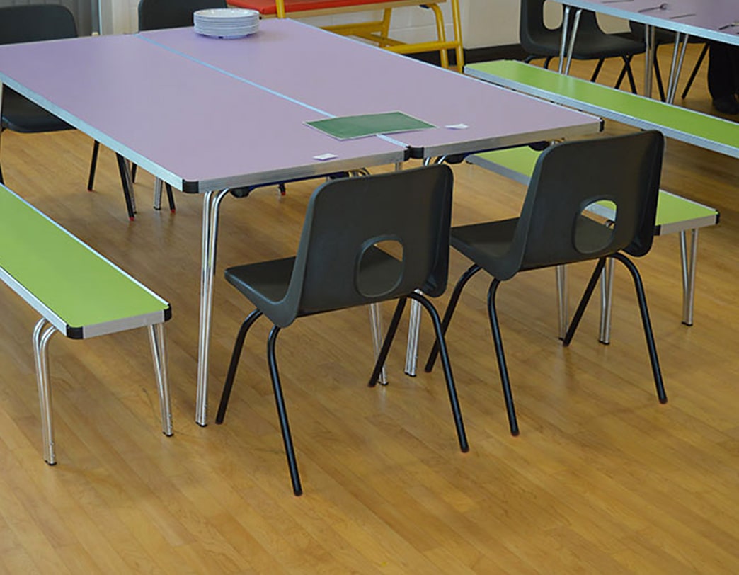 シリーズE サイドチェア リンキング