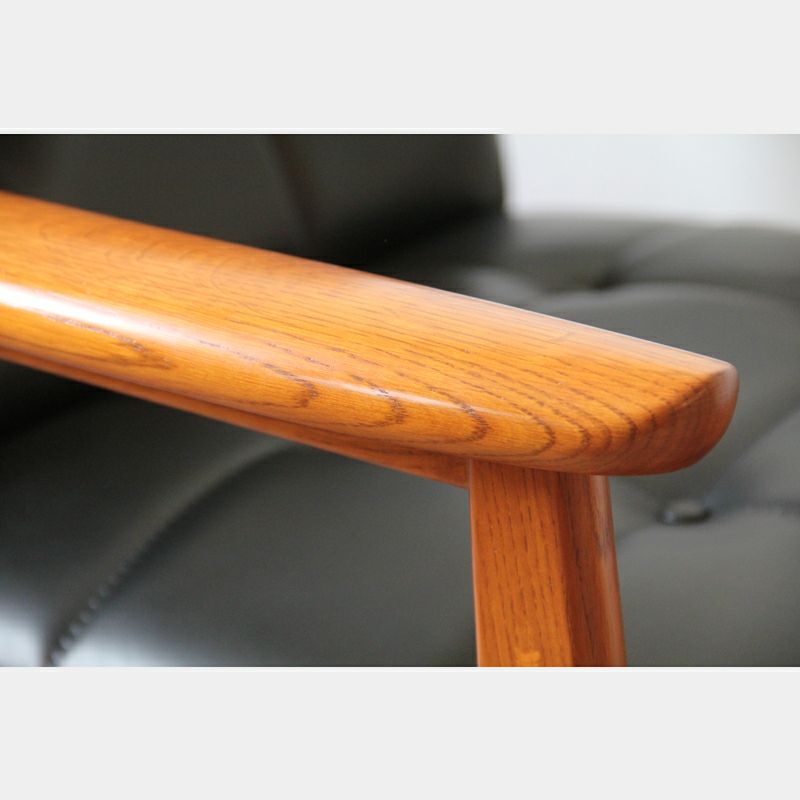 カリモク60+ Kチェア2シーターコールブラック(ヴィンテージチーク色塗装)