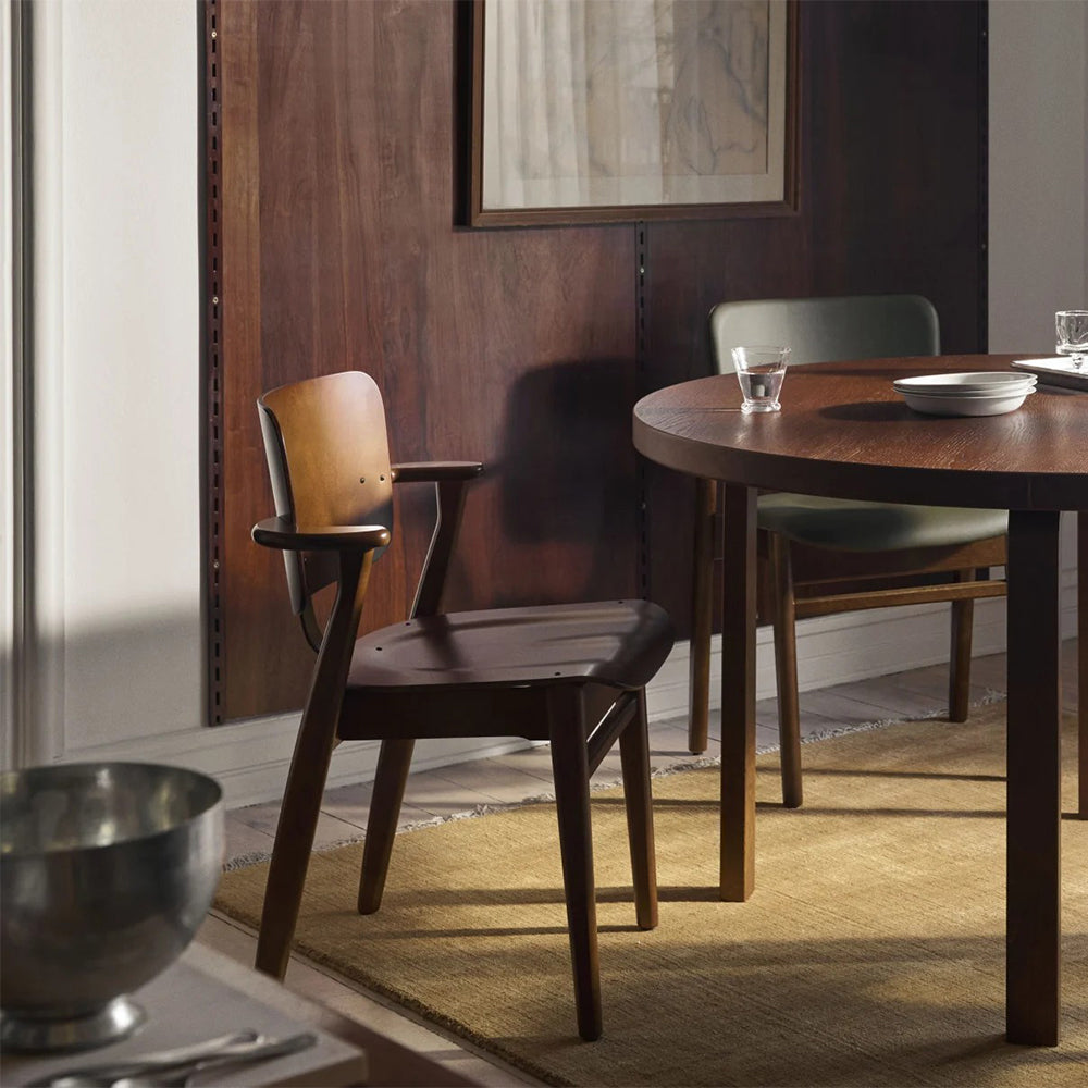 Artek 2nd Cycle 展覧会を経て「ドムスチェア」を深堀。