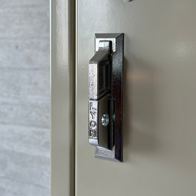 LYON 2-TIER LOCKER - LOUVER