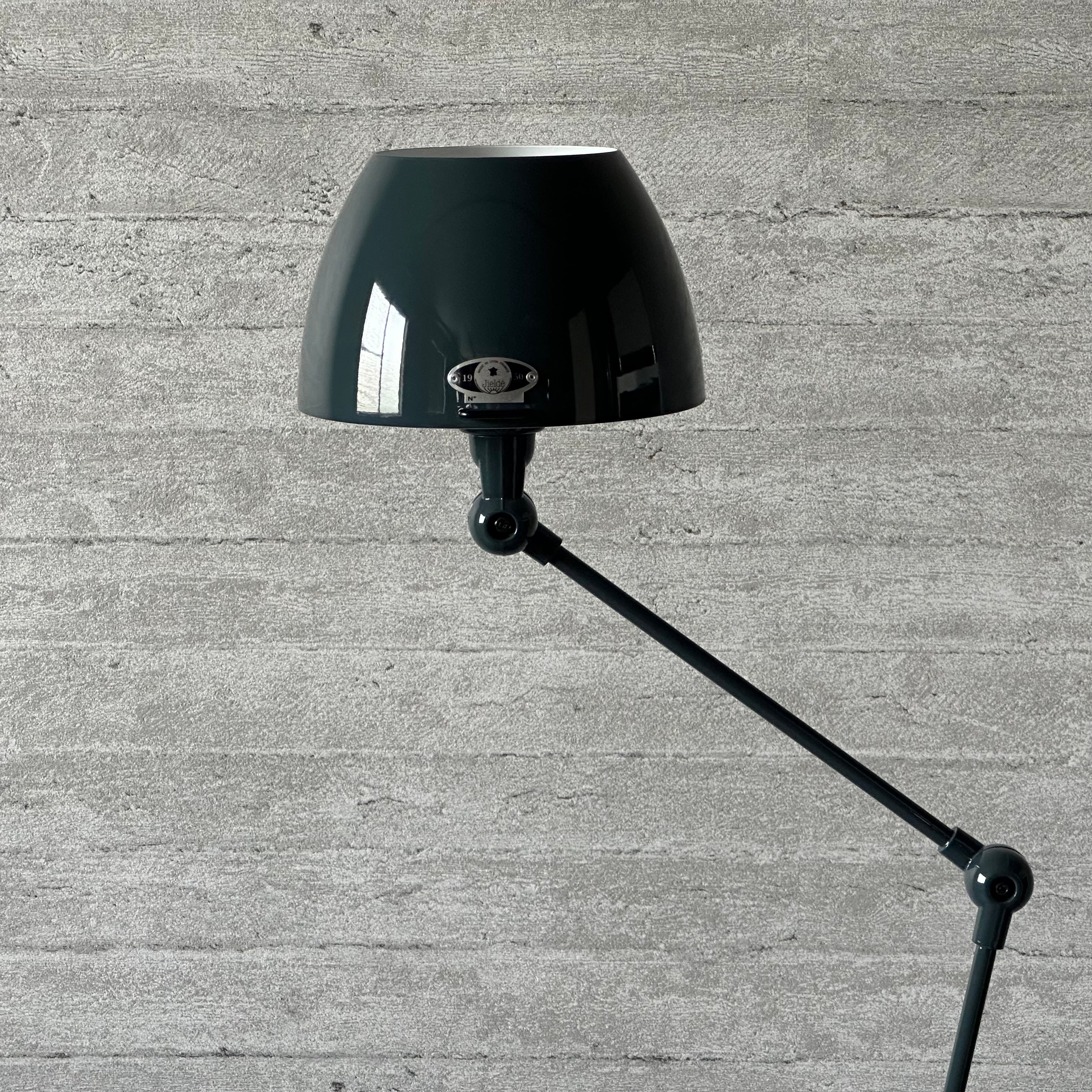 JIELDE（ジェルデ）AICLER AIC833 CURVE FLOOR LAMP – FELICE.ONLINE