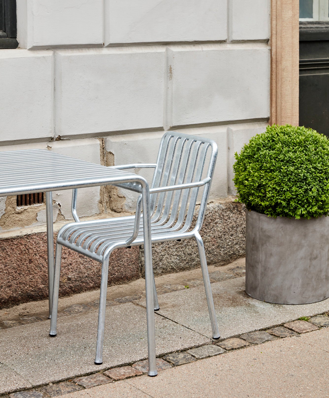 HAY（ヘイ）PALISSADE（パリサード）ARM CHAIR - HOT GALVANISED（2脚セット）