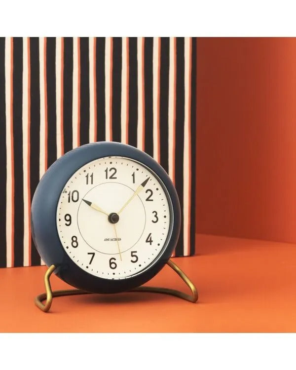 ARNE JACOBSEN WATCHES（アルネ・ヤコブセン・ウォッチズ）STATIONアラーム