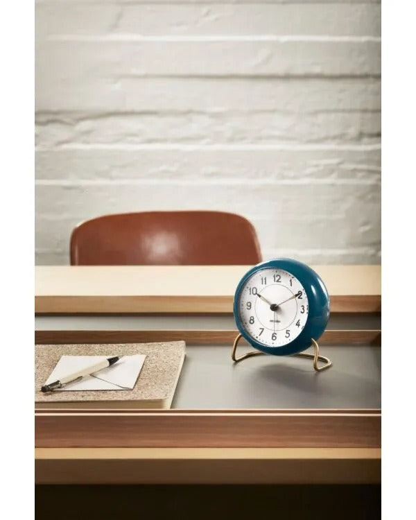 ARNE JACOBSEN WATCHES（アルネ・ヤコブセン・ウォッチズ）STATIONアラーム