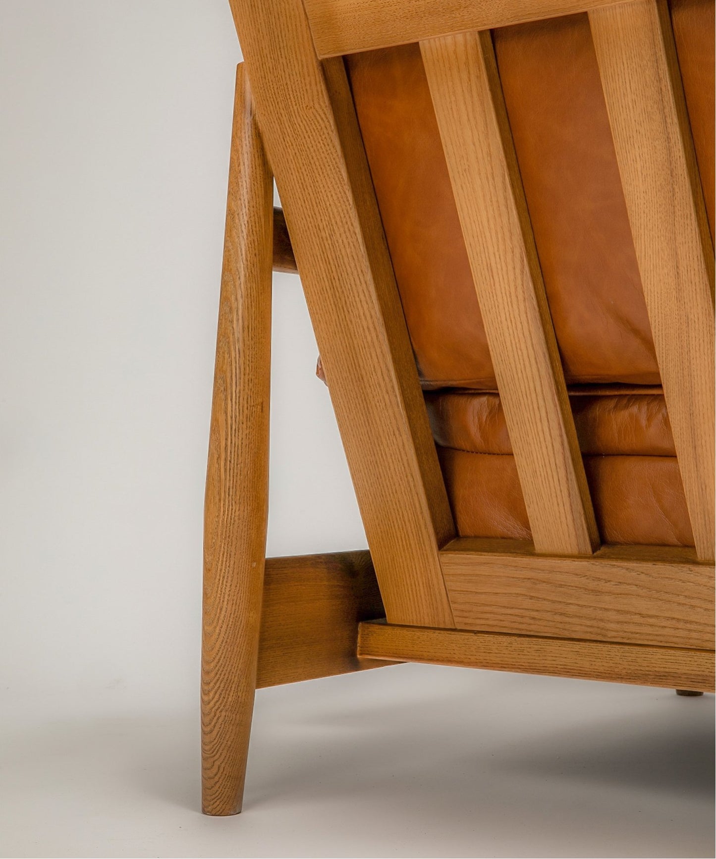 ACME Furniture（アクメファニチャー） マデイラ ソファ ポリウレタンレザー