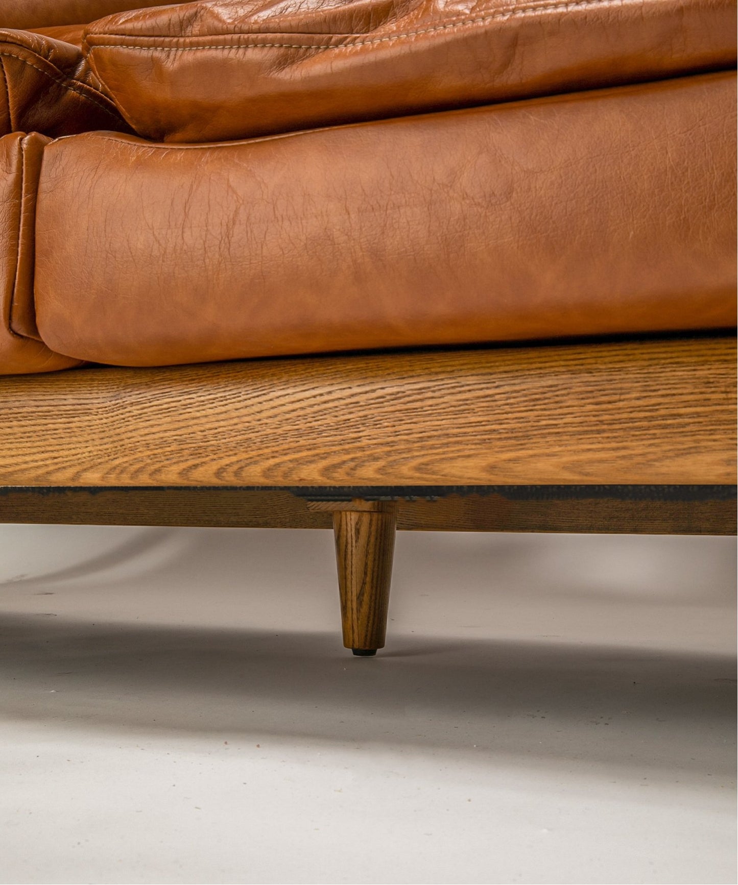 ACME Furniture（アクメファニチャー） マデイラ ソファ ポリウレタンレザー