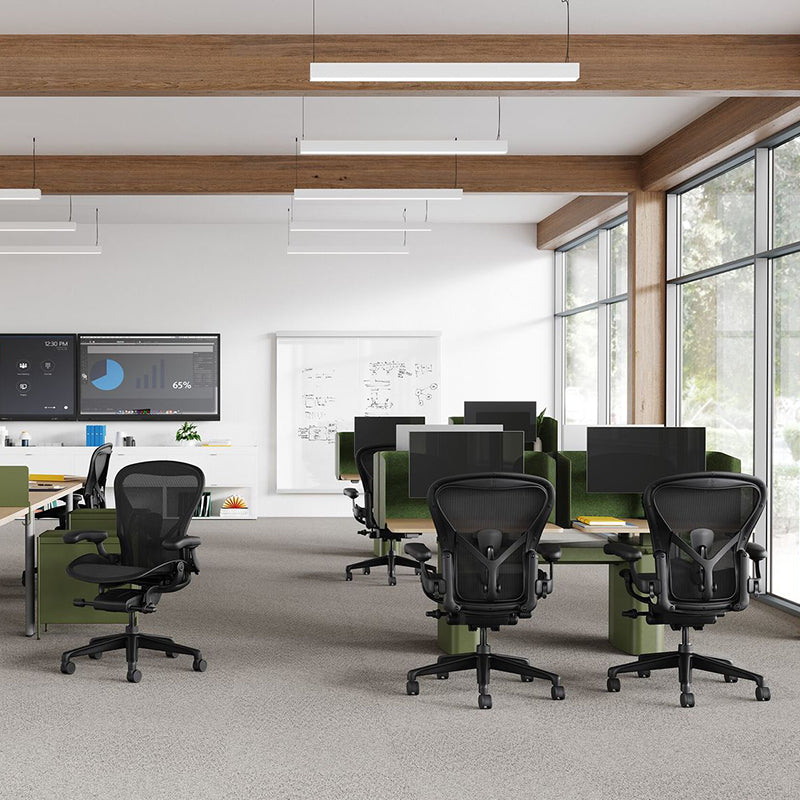 Herman Miller（ハーマンミラー） アーロンチェア リマスタード / フレーム オニキス×ベース ダークオニキス