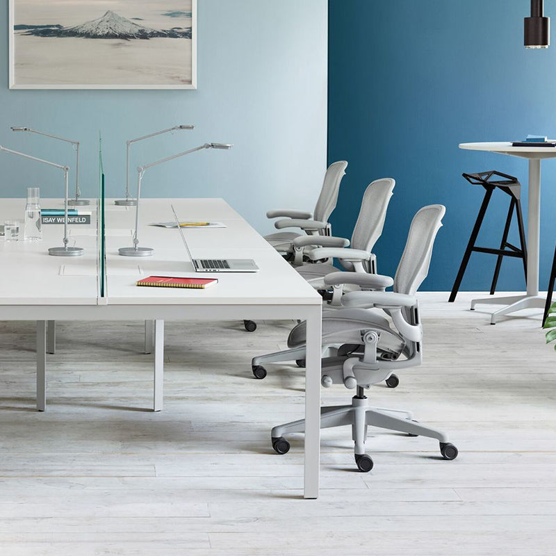 Herman Miller（ハーマンミラー） アーロンチェア リマスタード / フレーム オニキス×ベース ダークオニキス
